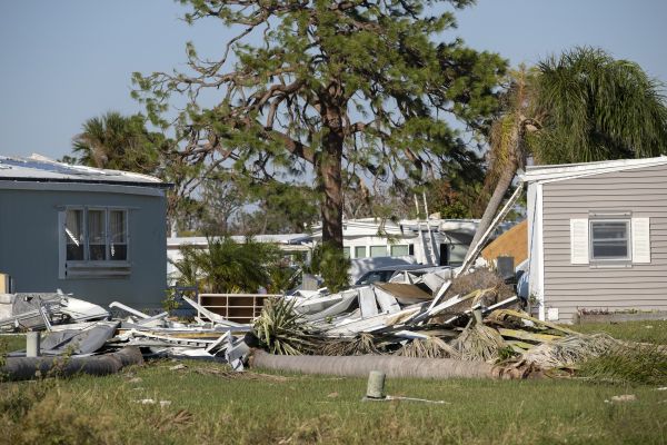 Double Wide Demolition in Stow
